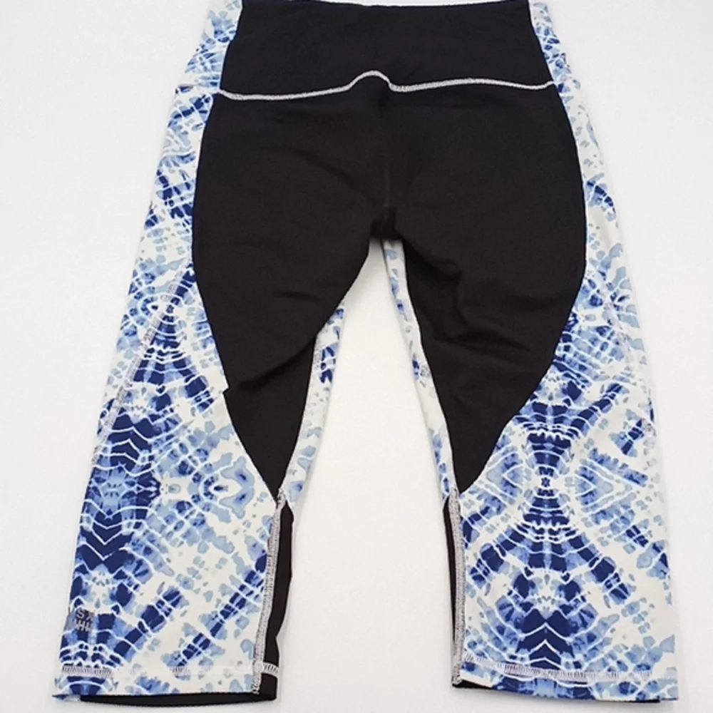 VSX Sport Knockout Capri Leggings Active Pants Black Blue‎ Tiedye S